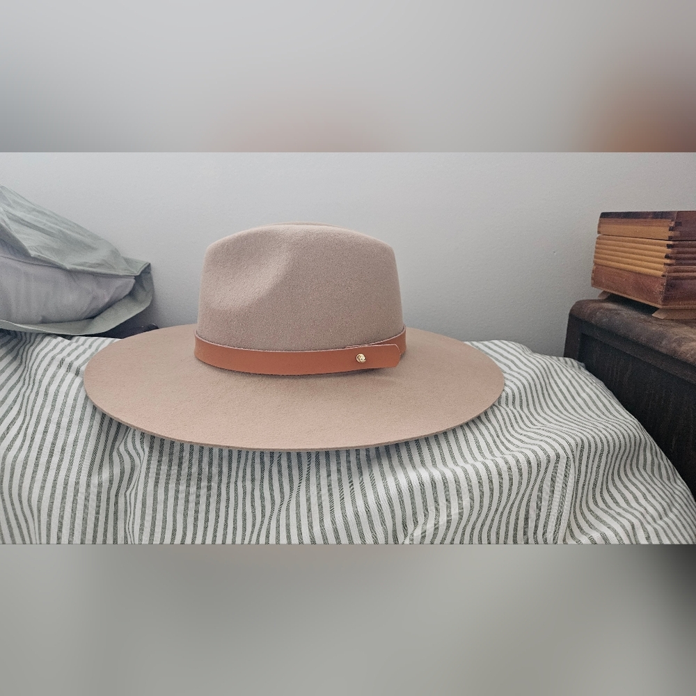 Gigi Pip Hat - Picture 2 of 4